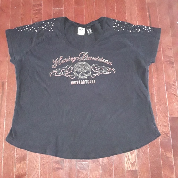 Harley-Davidson Tops - Harley Davidson Womans Skull Shirt